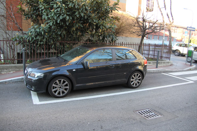 Macchina_danneggiata2 Altro specchietto danneggiato